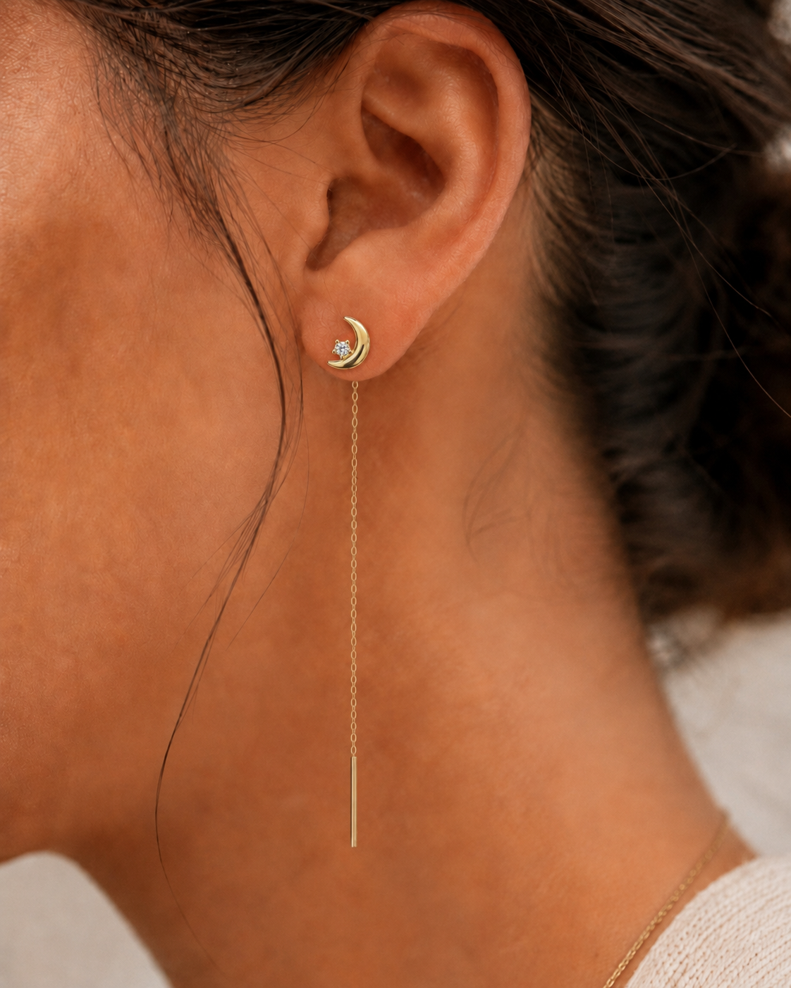 Half-Moon 14K gold threader earrings by Serafino, detail view