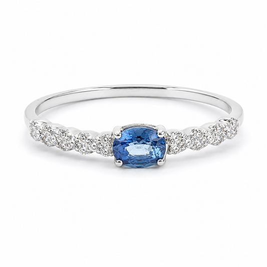 Inel din aur alb de 18K cu safir și diamante